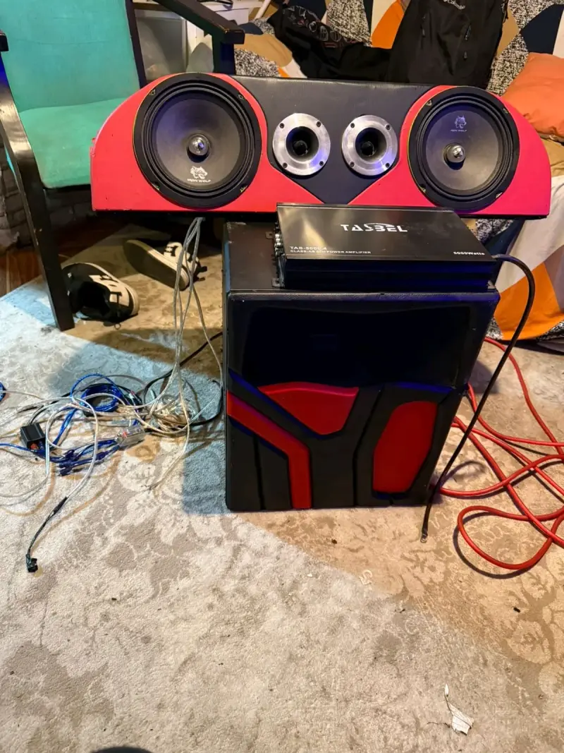 Sistema de audio con amplificador Tasbel - 3