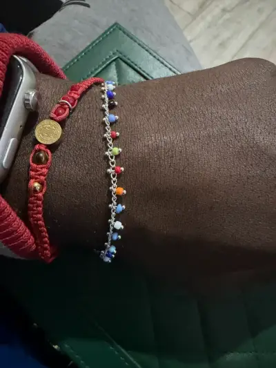 Pulsera de plata con colgantes coloridos - miniatura 2