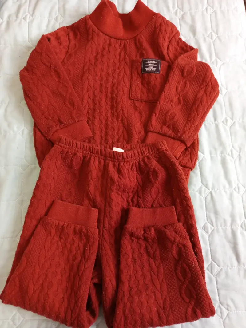 Conjunto infantil rojo tejido - 1