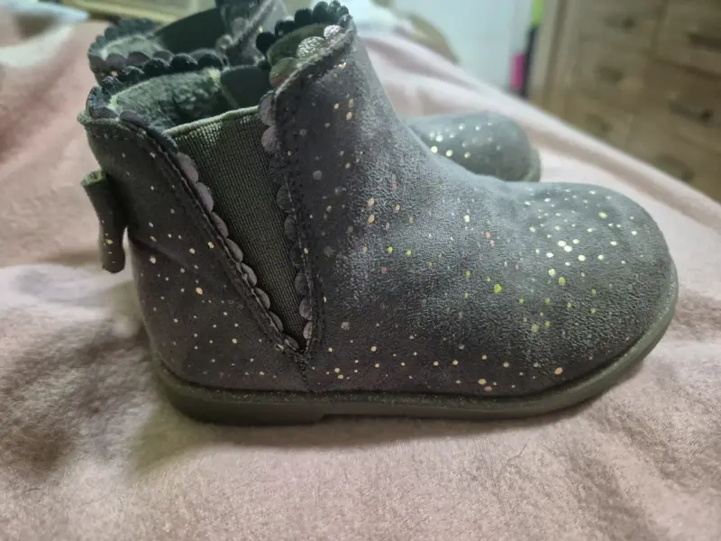 Botines de niña con diseño de puntos - 2