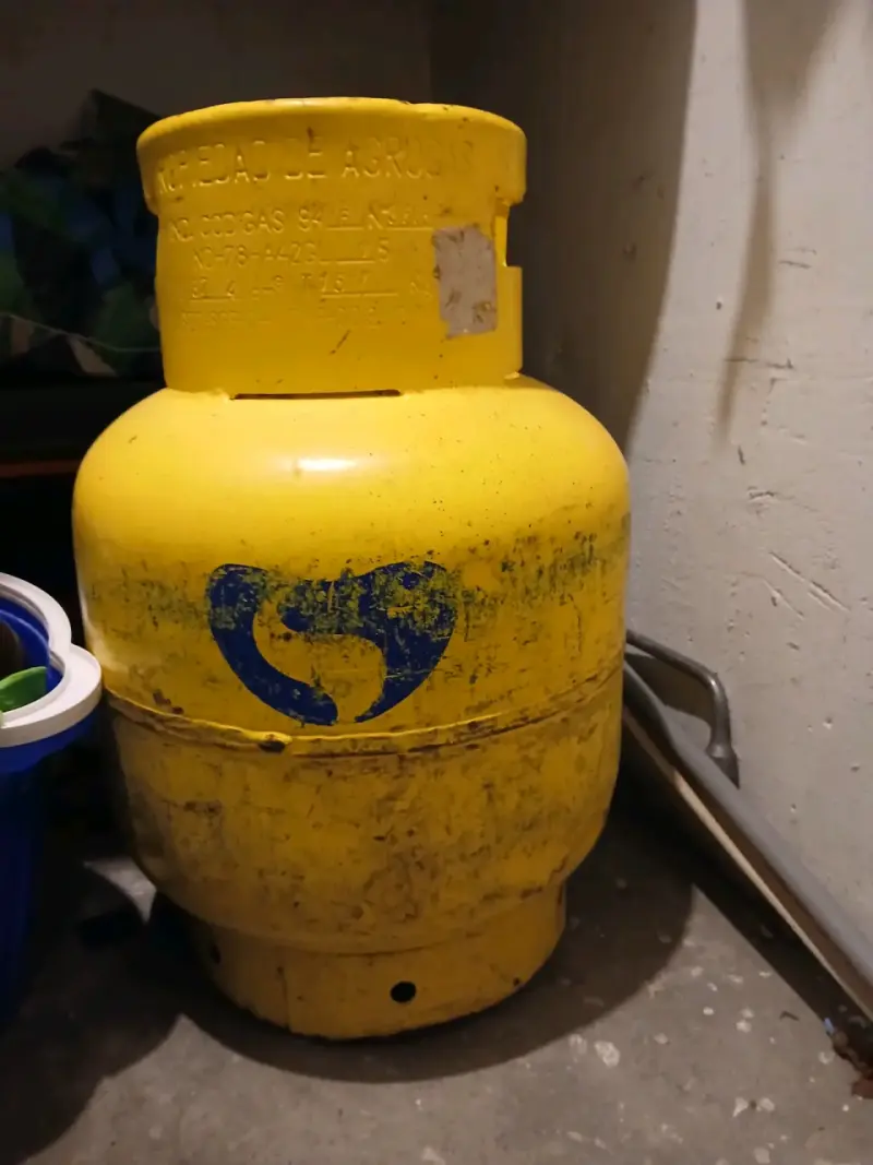 Bslon de gas