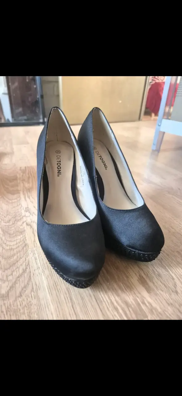 Tacones altos - 2