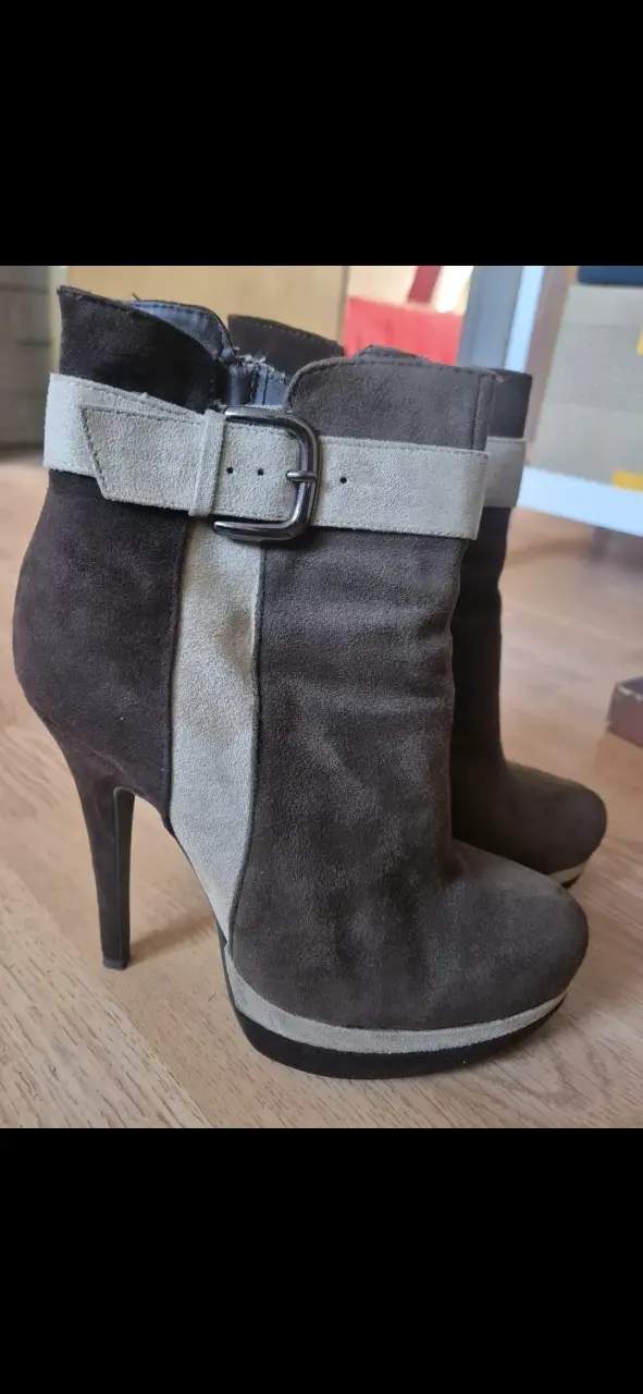 Tacones altos - 5