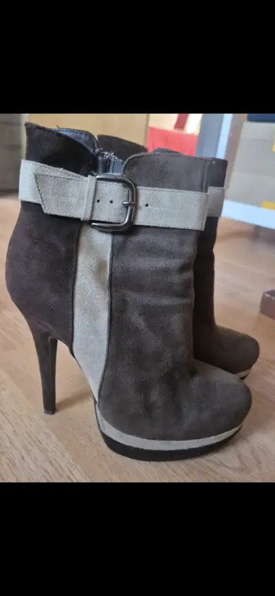 Tacones altos - miniatura 5