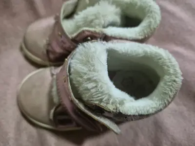 Botines rosados para niña - miniatura 2
