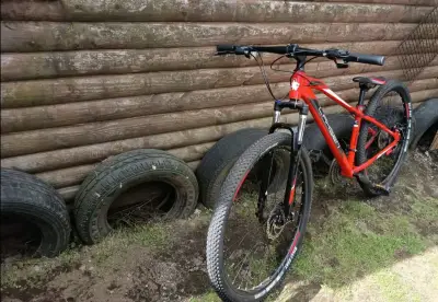 Bicicleta de montaña roja mountain-bike jaguar - miniatura 1