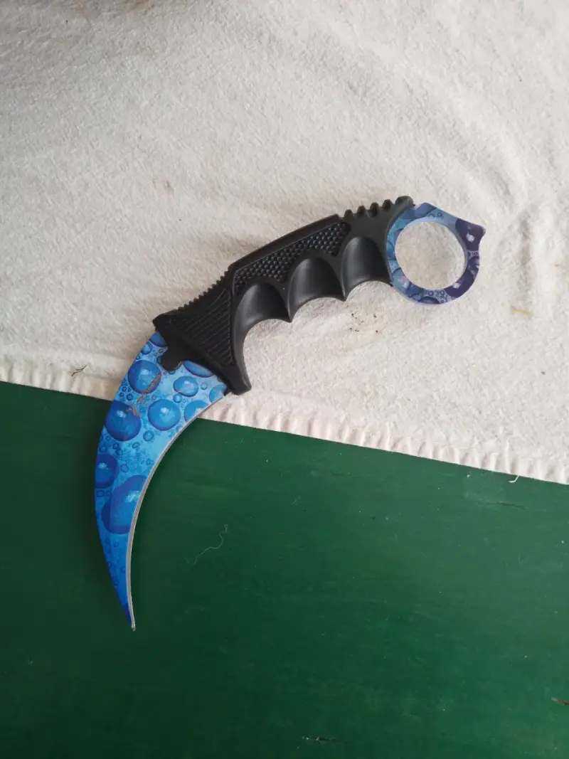 Articulo de coleccion-Karambit Azul - 2
