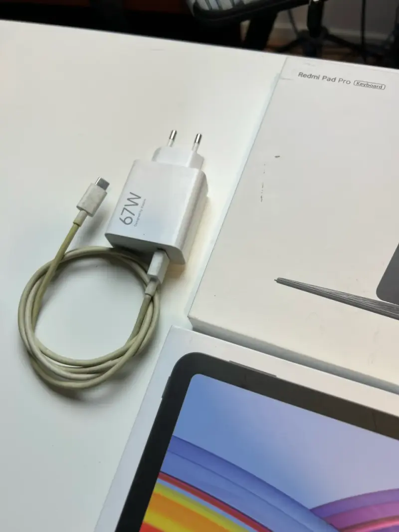 Tablet Redmi Pad Pro con Accesorios - 3