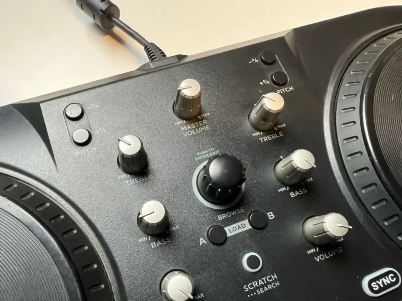 Controlador DJ Ion Discover - 3