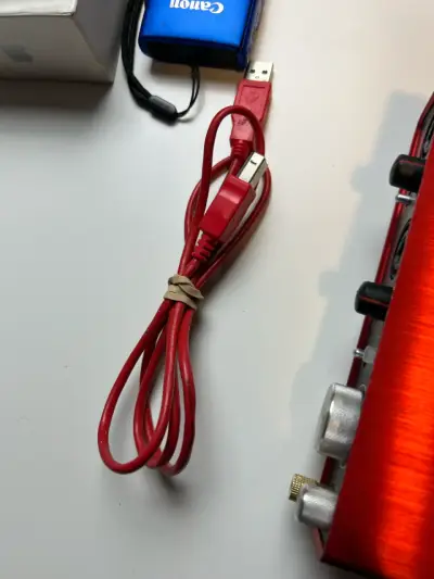 Interfaz de audio Focusrite Scarlett 2i2 - miniatura 6