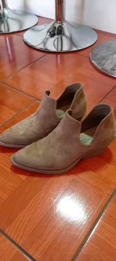 Botines de gamuza beige - miniatura 1