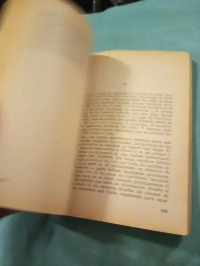 Libro La Peste - Albert Camus (Edición Clásica De - miniatura 2