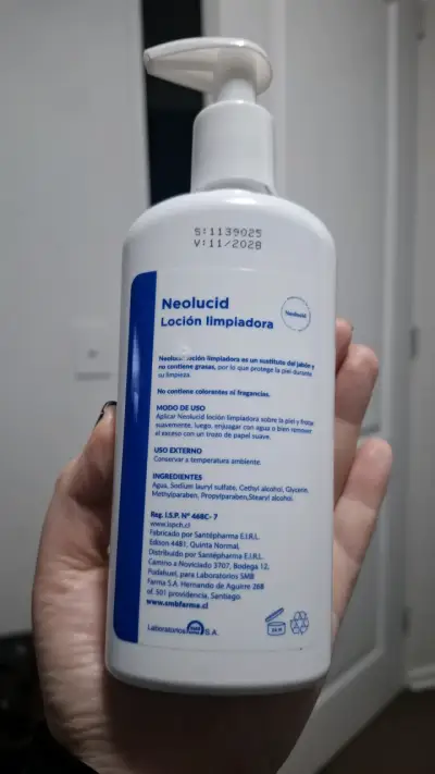 Loción limpiadora Neolucid 250ml - miniatura 2