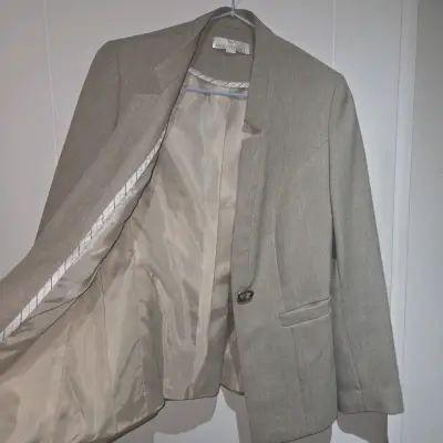 Blazer beige elegante - miniatura 3