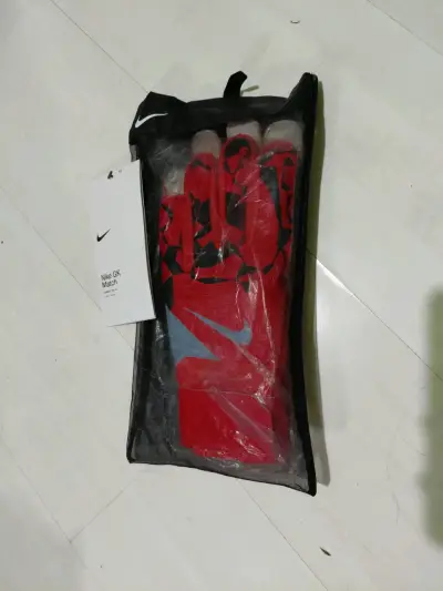 Guantes de arquero Nike Match rojos - miniatura 1