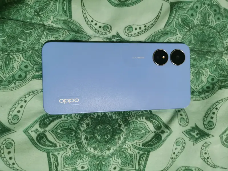 Teléfono Oppo azul - 1