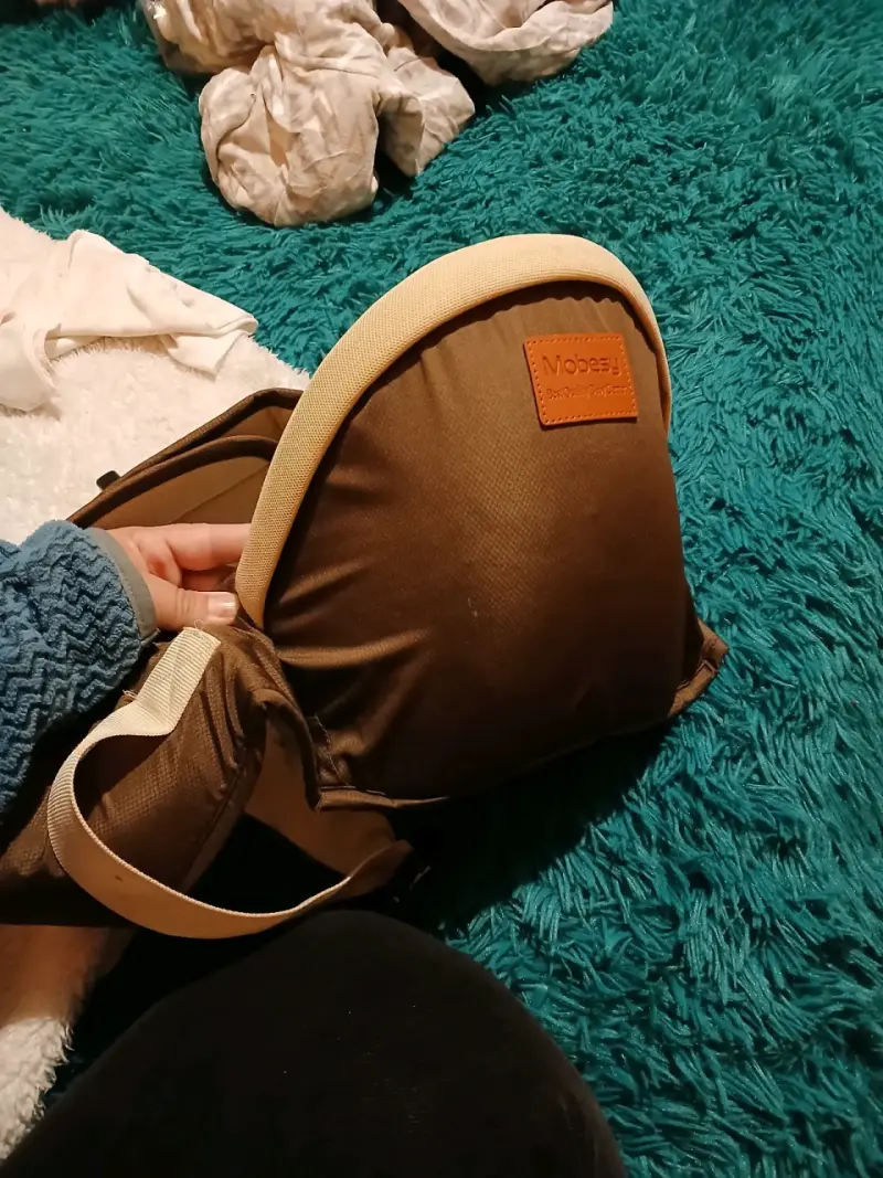 Mochila canguro marrón Mobesy - 1