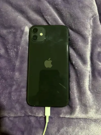 iPhone 11 Negro 128GB 76% en buen estado - miniatura 1
