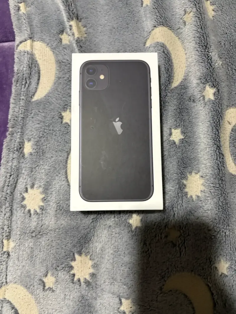 iPhone 11 Negro 128GB 76% en buen estado - 4