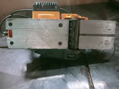 Cepillo eléctrico DeWalt - miniatura 3