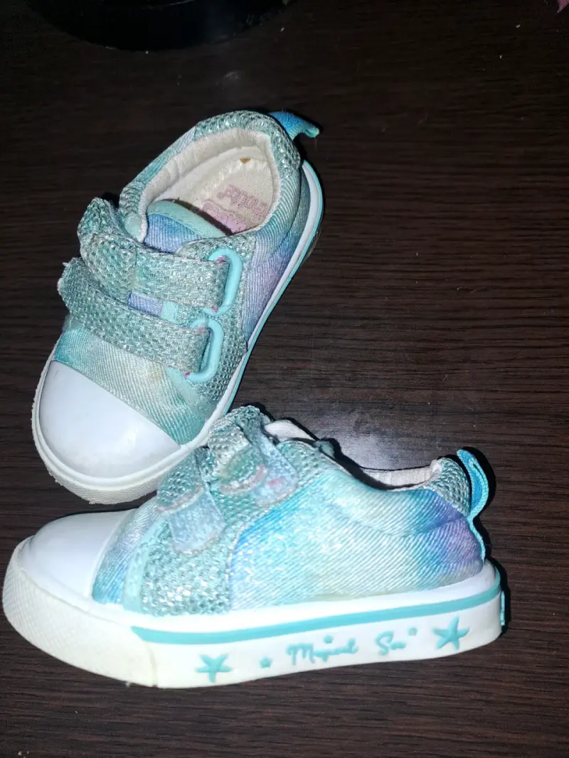 Zapatillas bebé brillantes