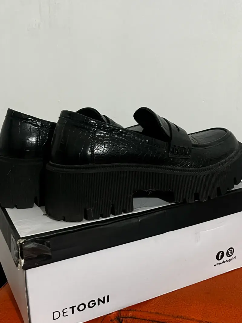 Zapatos mocasín de ecocuero negro - 1