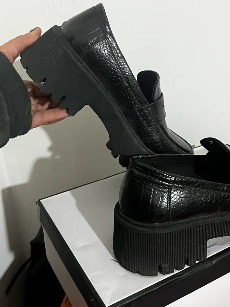 Zapatos mocasín de ecocuero negro - 2