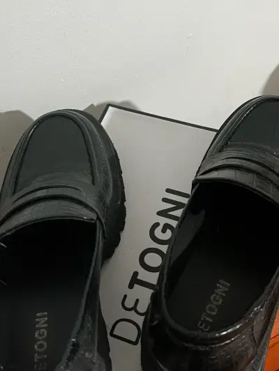 Zapatos mocasín de ecocuero negro - miniatura 3