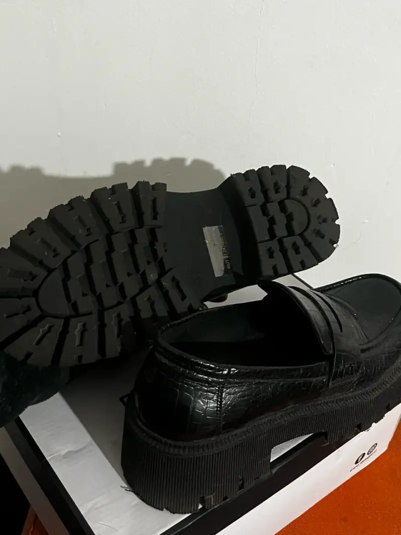 Zapatos mocasín de ecocuero negro - 4