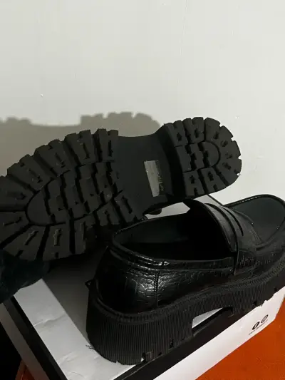 Zapatos mocasín de ecocuero negro - miniatura 4