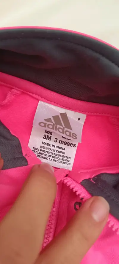 Conjunto deportivo infantil rosa y gris - miniatura 2