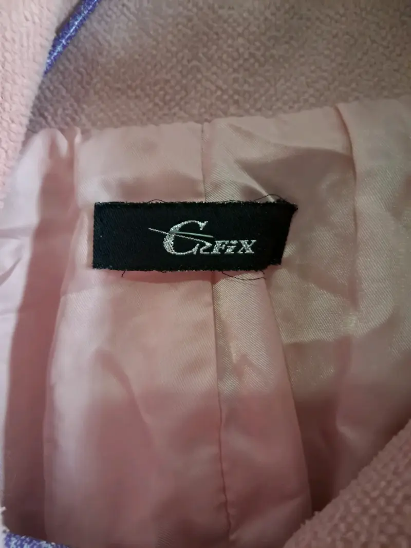 Abrigo rosa con cinturón - 4