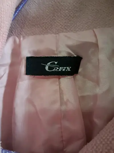 Abrigo rosa con cinturón - miniatura 4