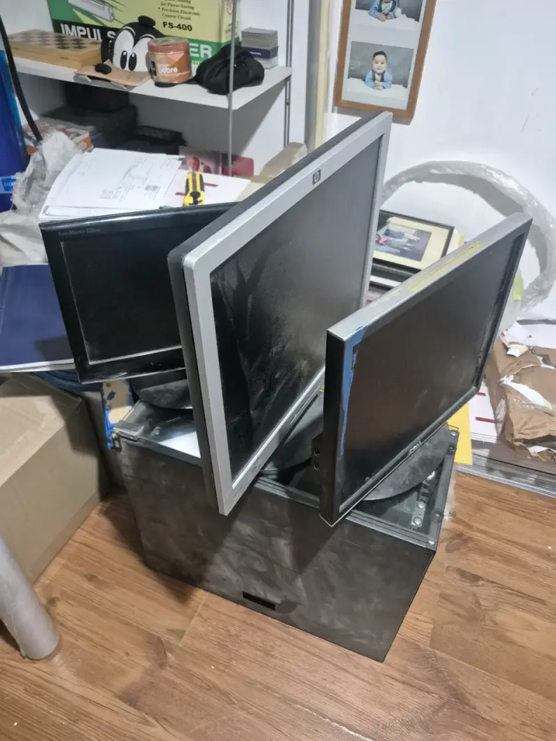 Monitores de computación usados y stwich