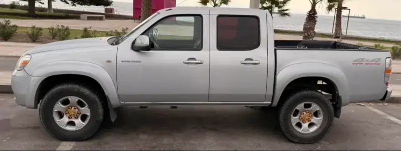 Camioneta Mazda BT-50 4*2 - 4