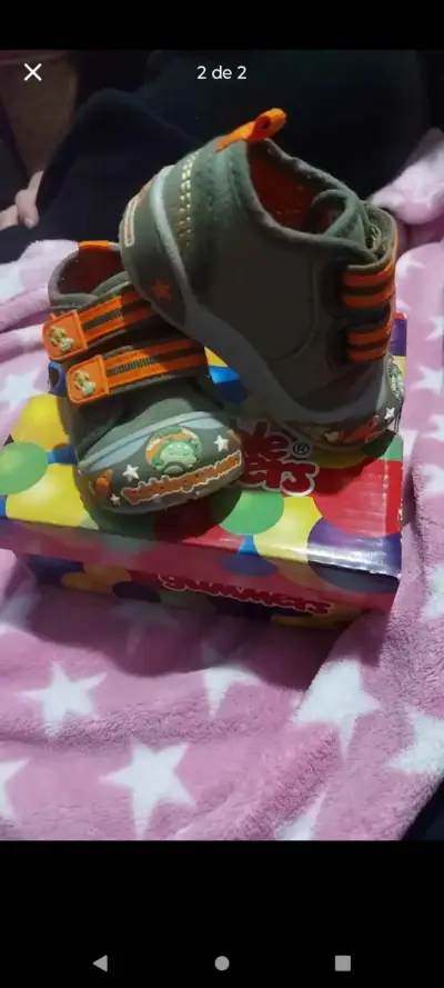 Zapatillas de bebé verde naranjas - miniatura 1