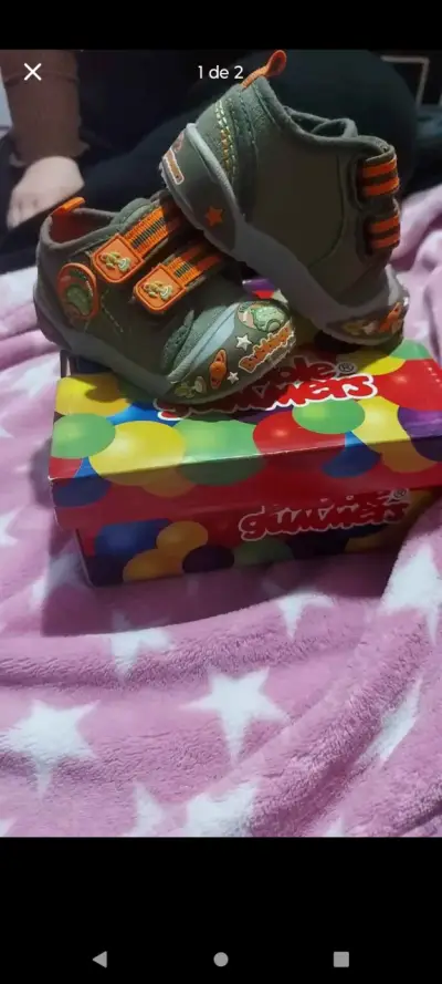 Zapatillas de bebé verde naranjas - miniatura 2