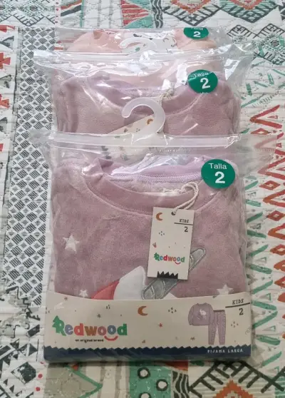Pijama de unicornio para niña - miniatura 3