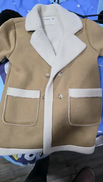 Abrigo infantil beige con forro polar - miniatura 1