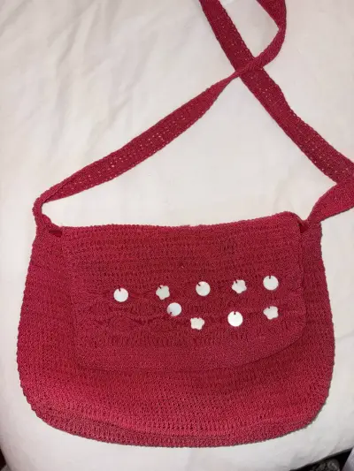 Cartera tejida roja con detalles - miniatura 4