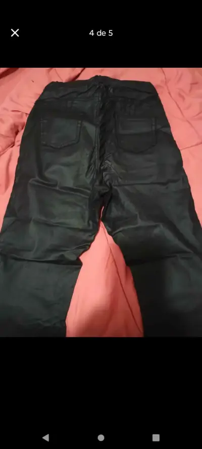 Pantalones negros estilo cargo - miniatura 3
