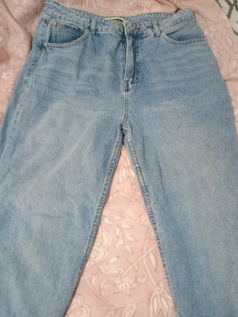 Jeans azul claro clásico - 1