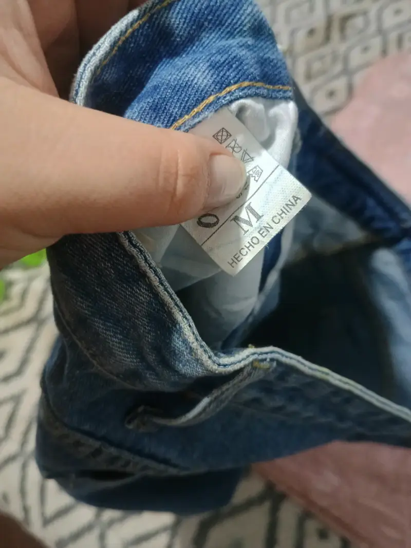 Shorts de mezclilla con bordado - 3