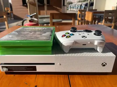 Consola Xbox One S con control - miniatura 4