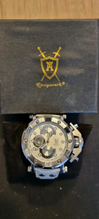 Reloj Kronigswerk en su caja - miniatura 1
