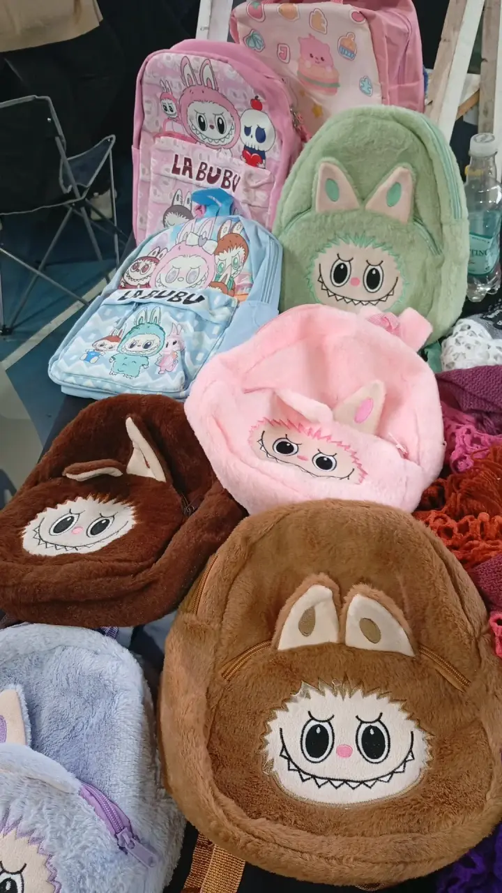 Mochila peluda infantil La Bubu