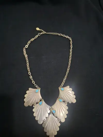 Collar de colgantes dorados y turquesa - miniatura 1