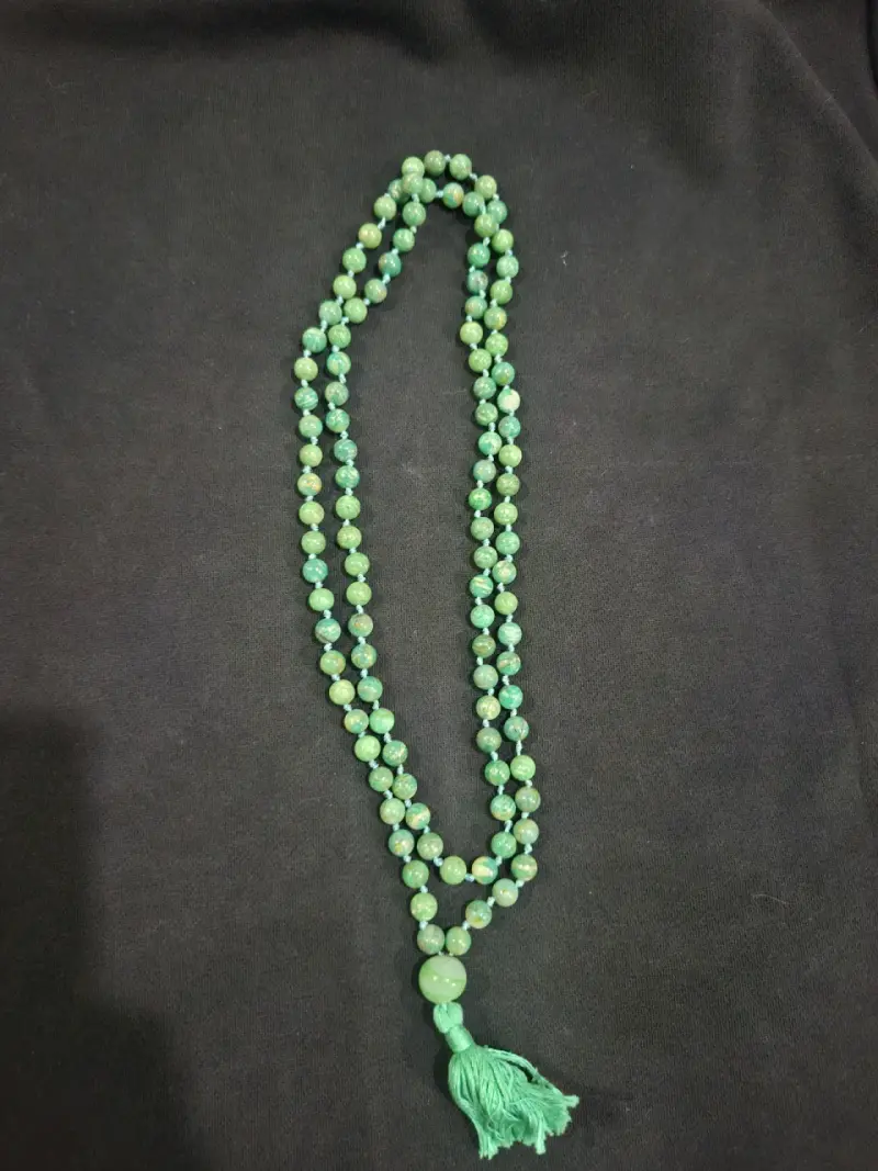 Collar verde de cuentas - 1