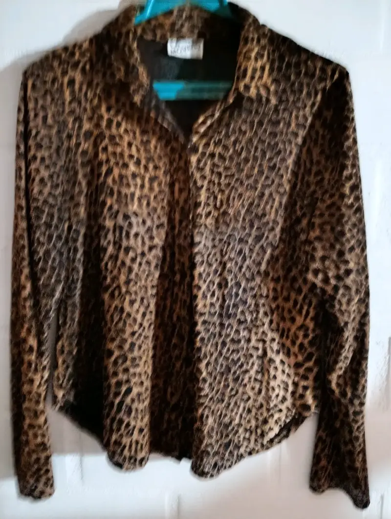 Blusa animal print marrón desde los $ 2000 - 1