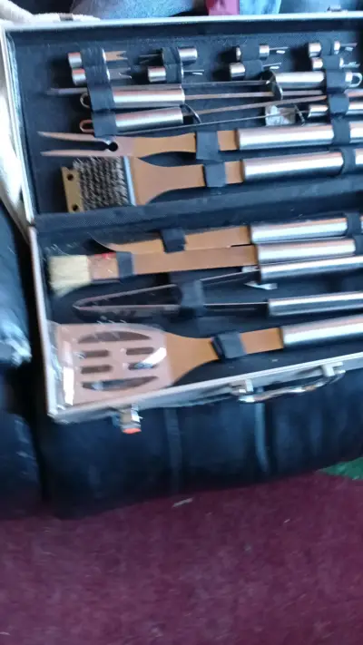 Set de utensilios para asado - miniatura 3